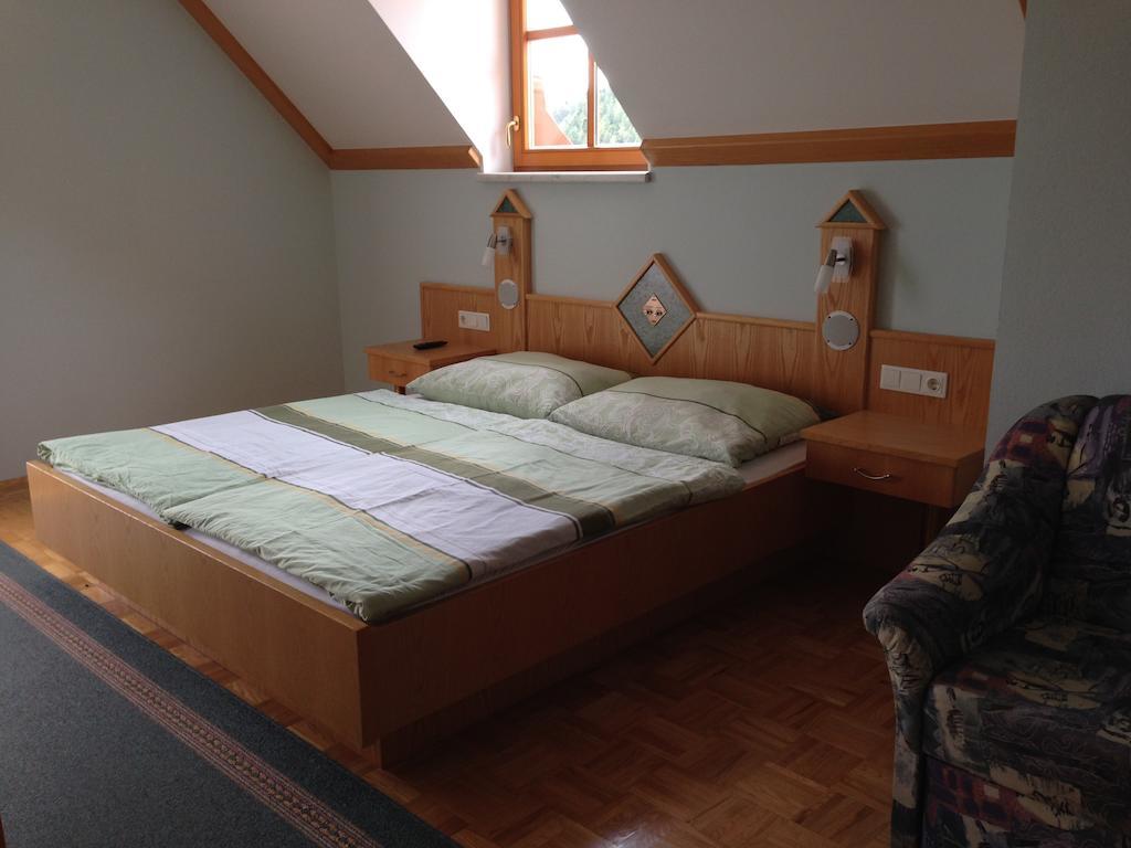 Apartamento Haus Rose Wenigzell Habitación foto